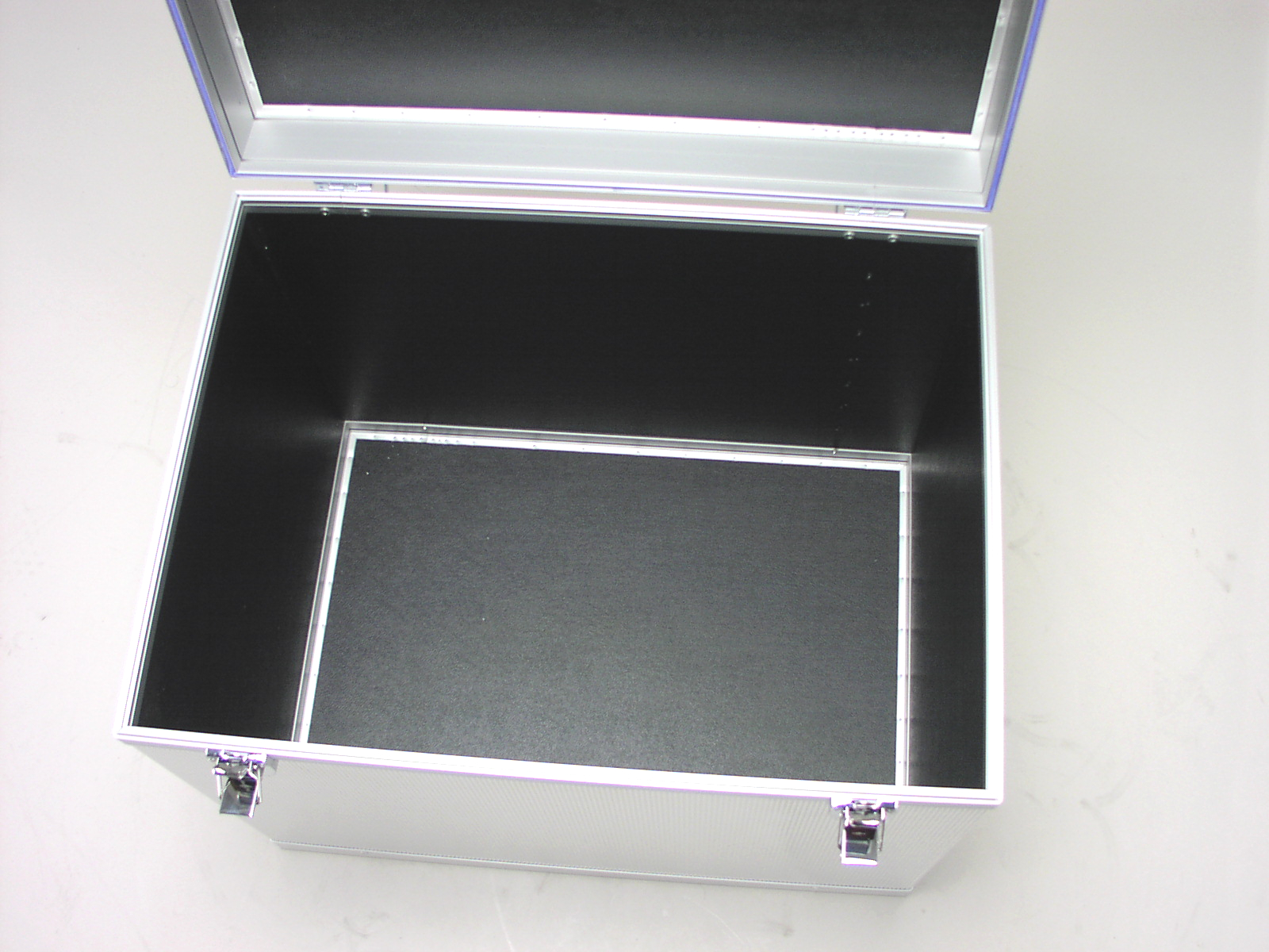 TEC-CASE stand 3807 Alukoffer
